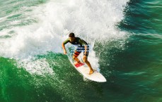 中国体彩网：利物浦冬窗动向，记者确认无意竞逐格伊，转会策略聚焦内部挖潜