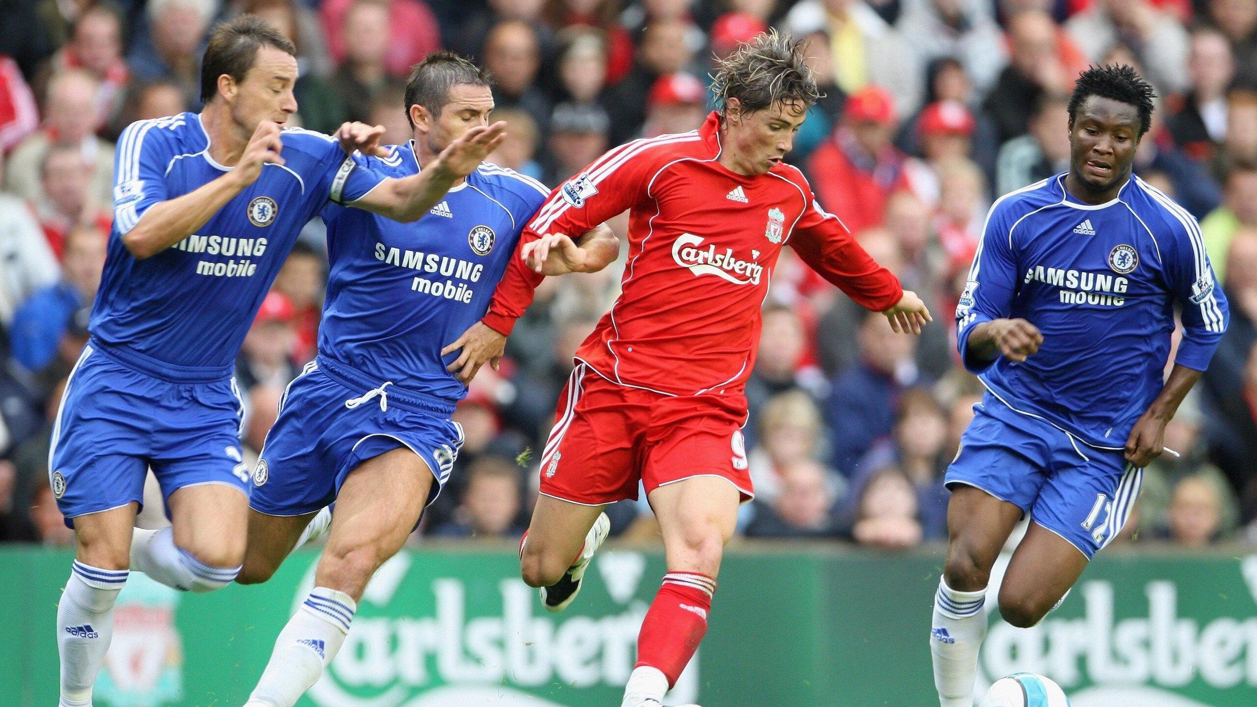 德容，诺坎普的中场磐石，以坚韧与实力重塑巴萨荣耀